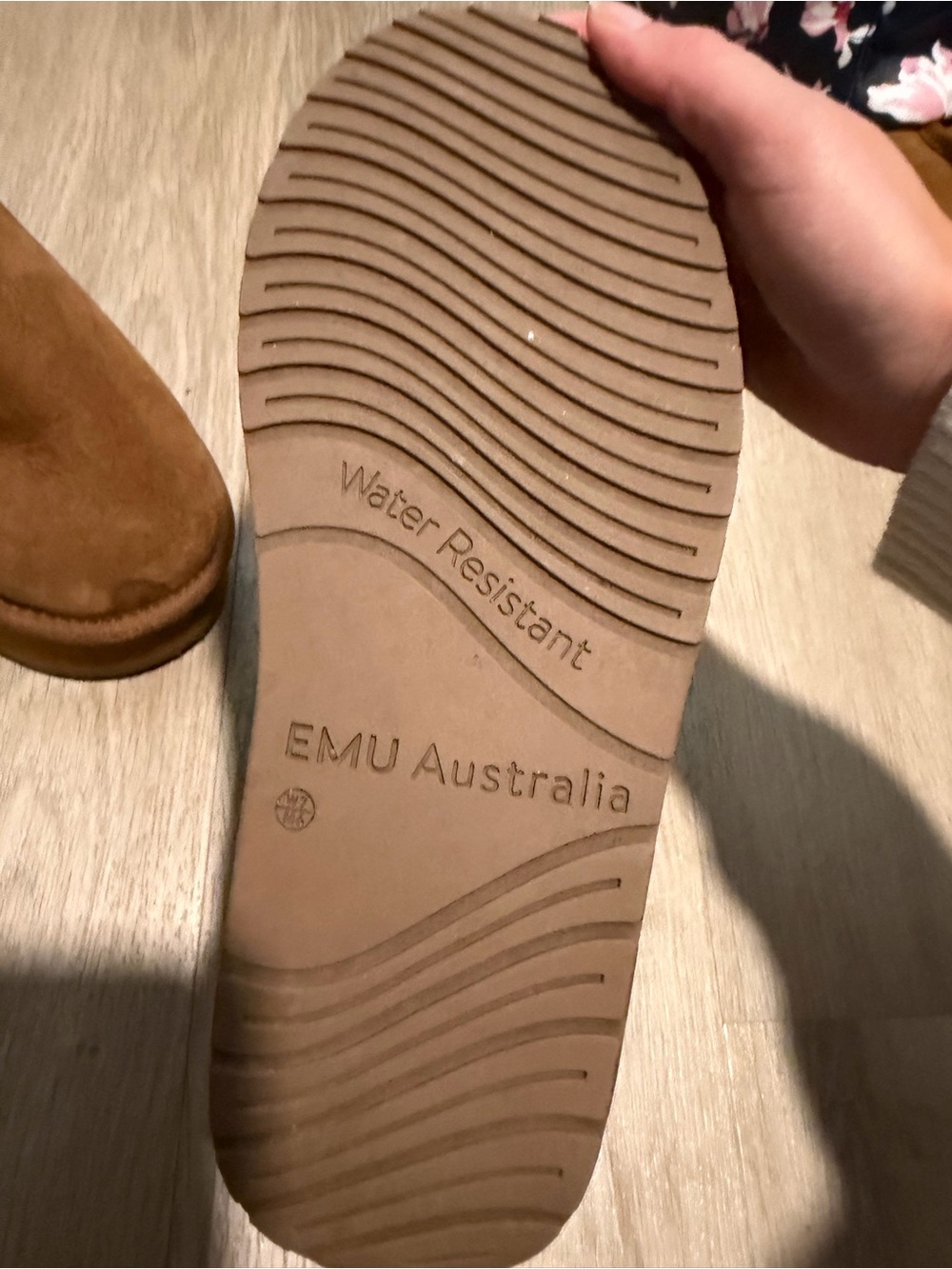 EMU Platform Boots - Picture 3 of 3